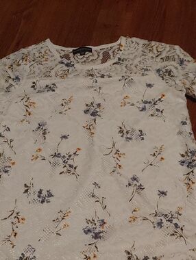 Classic Editions Lace Floral Top Sz SM